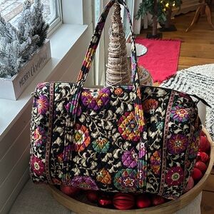 Vera Bradley Quilted Floral Weekender / Travel Tote Bag – Multicolor